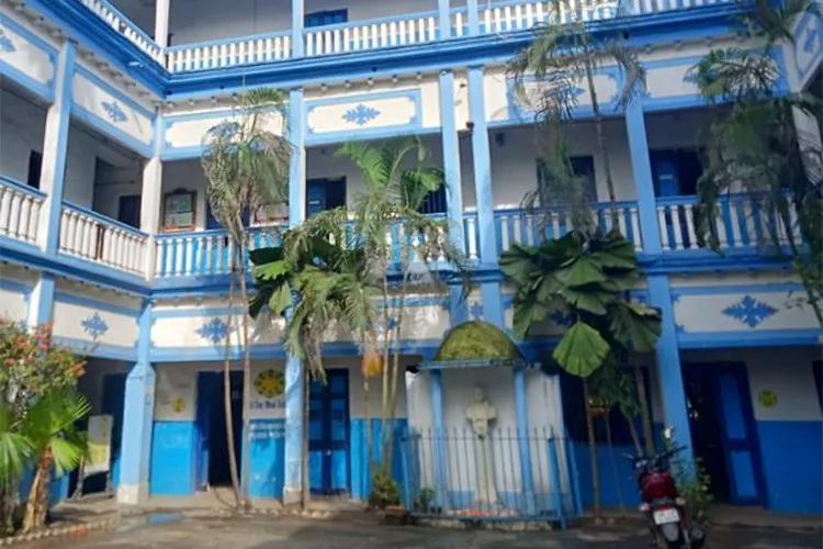 Shibpur Dinobundhoo College, Howrah