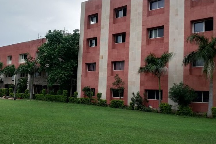 Shivajirao Kadam Institute of Technology & Management, Indore