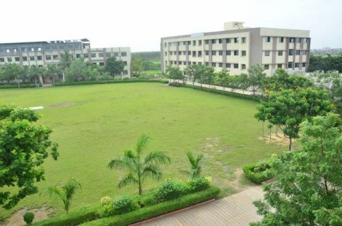 Shree Dhanvantary College of Post Graduate Business Management, Surat