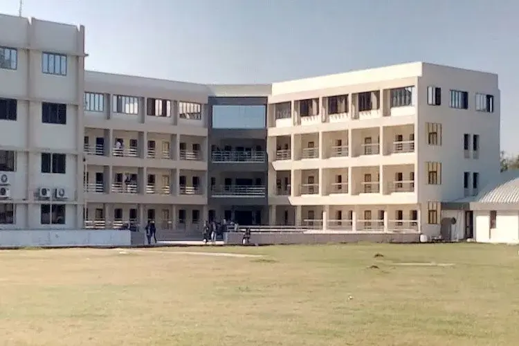 Shree Swaminarayan Institute of Technology, Gandhinagar