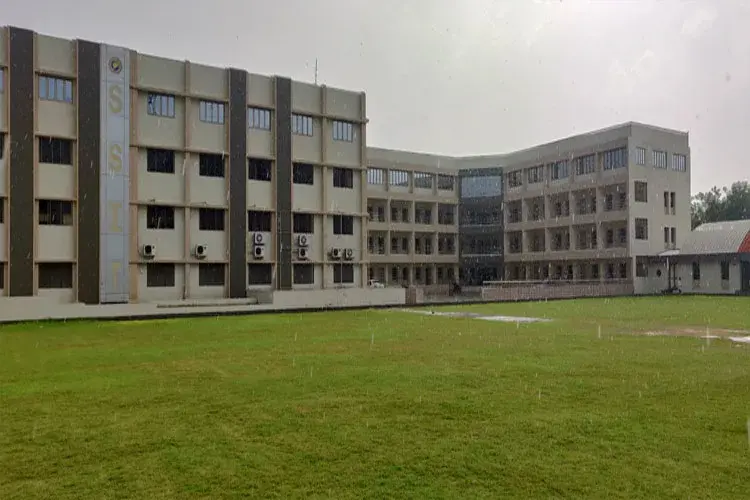 Shree Swaminarayan Institute of Technology, Gandhinagar