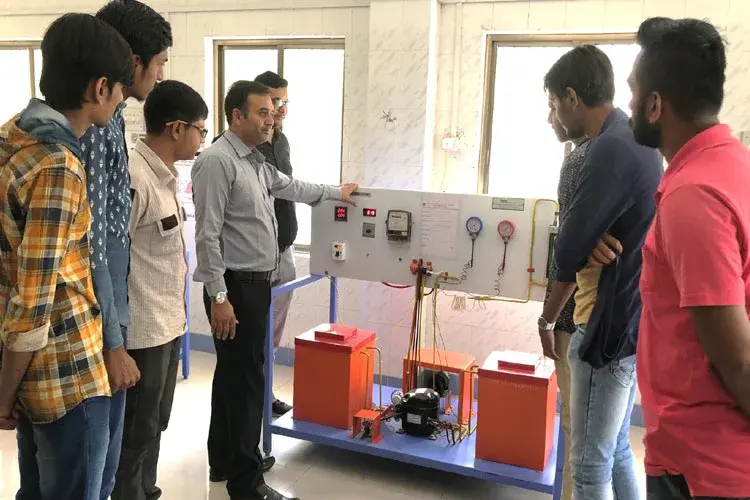 Shree Swaminarayan Institute of Technology, Gandhinagar