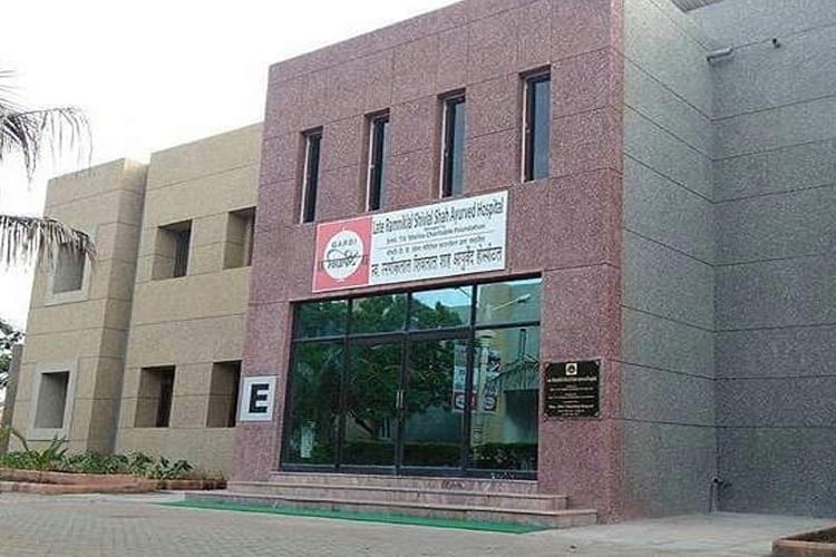 Shree V.M. Mehta Institute of Ayurved, Rajkot