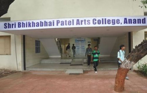 Shri Bhikhabhai Patel Arts College, Anand