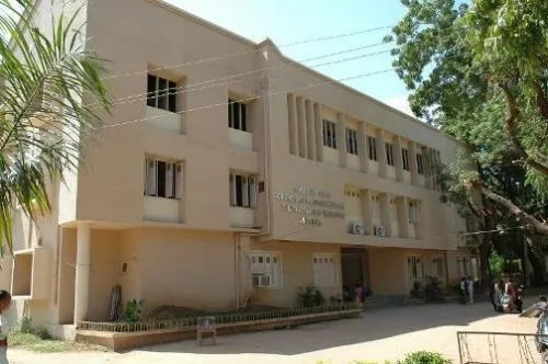 Shri BM Shah College of Pharmaceutical Education and Research, Sabarkantha