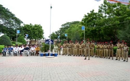 Shri Gosar Hansraj Gosrani Commerce & Shri Dharamshi Devraj Nagda B.B.A.College, Jamnagar