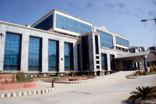 Shri Lal Bahadur Shastri Government Medical College & Hospital, Mandi