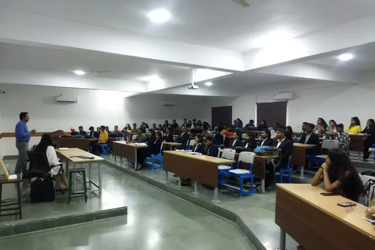 Shri Rawatpura Sarkar University, Raipur