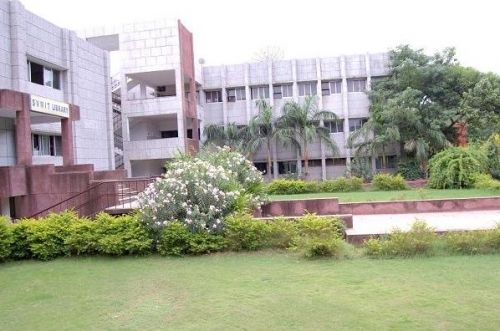 Shri S'ad Vidya Mandal Institute of Technology, Surat