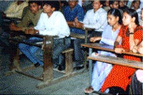 Shri Saint Gadgebaba Hindi Mahavidyalaya, Jalgaon