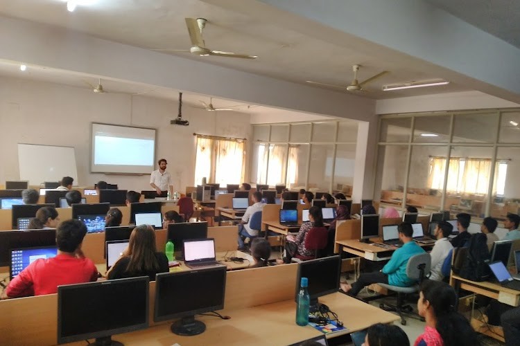 Shridevi Institute of Engineering and Technology, Tumkur
