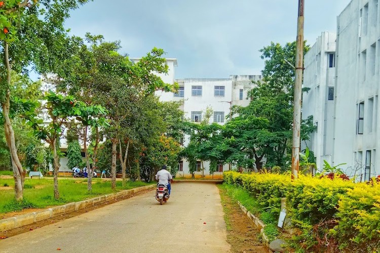 Shridevi Institute of Engineering and Technology, Tumkur
