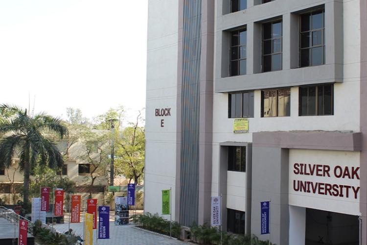 Silver Oak School of Commerce, Ahmedabad