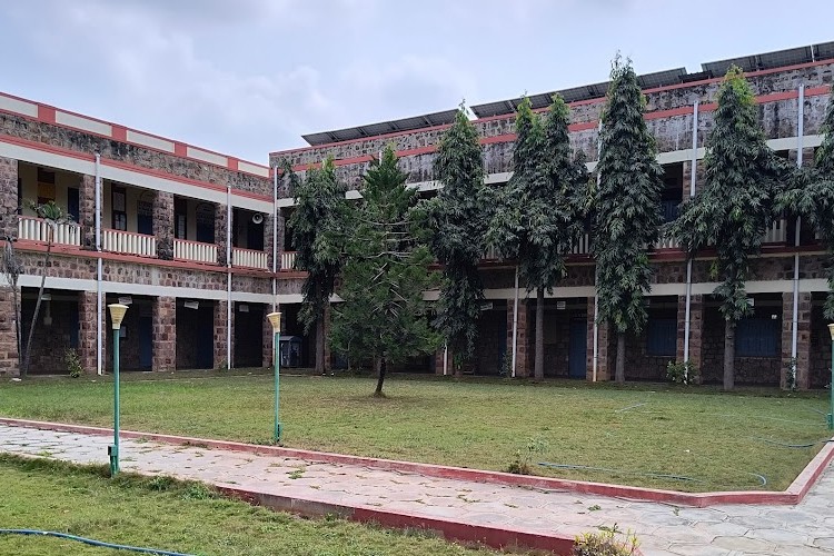 Sir C R Reddy College, Eluru