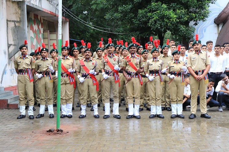 Sir KP College of Commerce, Surat