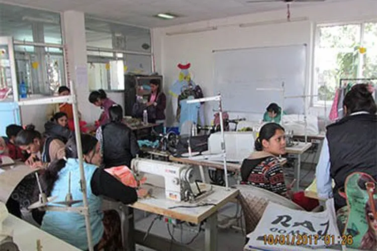 Skylink International Institute of Fashion Designing, Jaipur