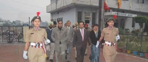 SL Bawa DAV College, Batala