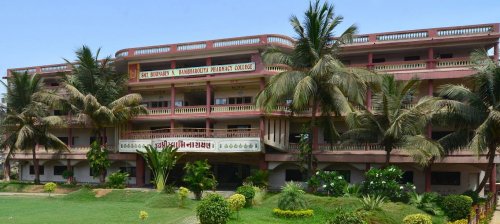 Smt BNB Swaminarayan Pharmacy College, Valsad