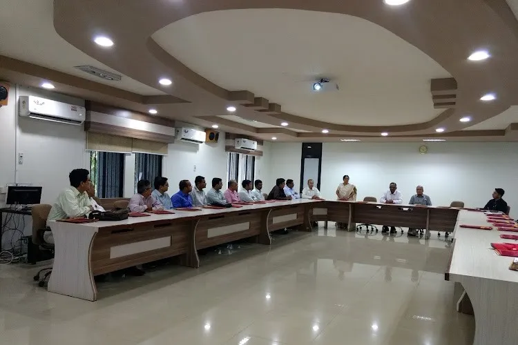 Smt. Chandaben Mohanbhai Patel Institute of Computer Applications, Anand