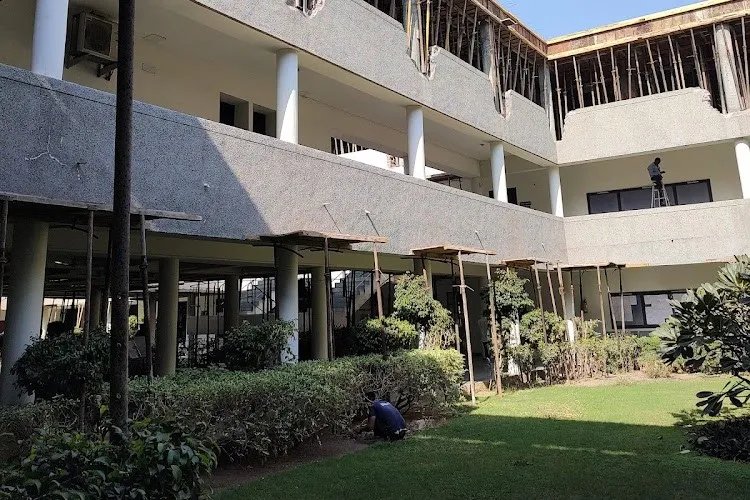 Smt. Chandaben Mohanbhai Patel Institute of Computer Applications, Anand