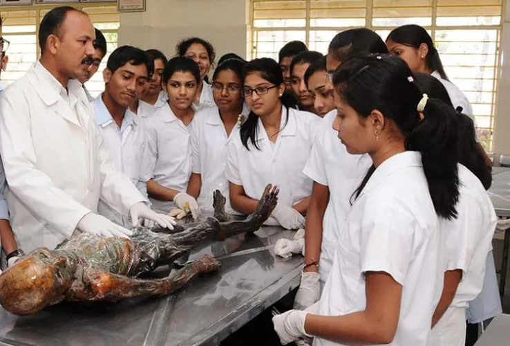 Smt Kanchanbai Babulalji Abad Homoeopathic Medical College, Nashik