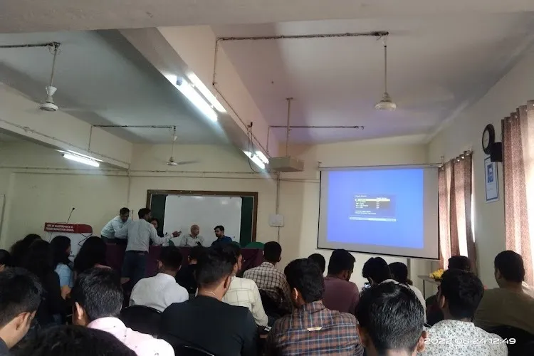 Smt. Kashibai Navale College of Architecture, Pune