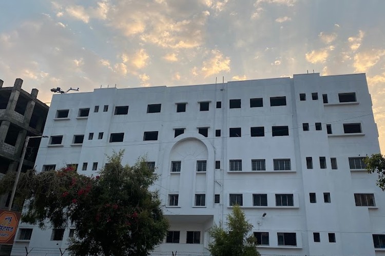 Smt Kashibai Navale Medical College and General Hospital, Pune