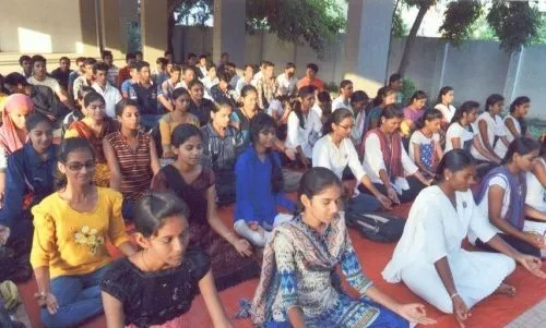 Smt. Laxmibai Radhakisan Toshniwal College of Commerce Akola, Pune