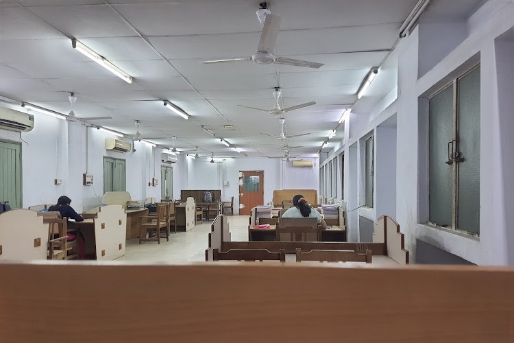 Smt. NHL Municipal Medical College, Ahmedabad