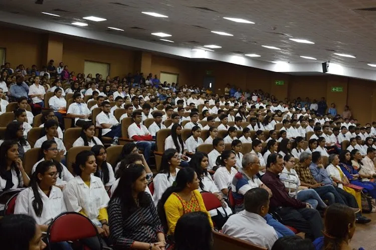 Smt. NHL Municipal Medical College, Ahmedabad