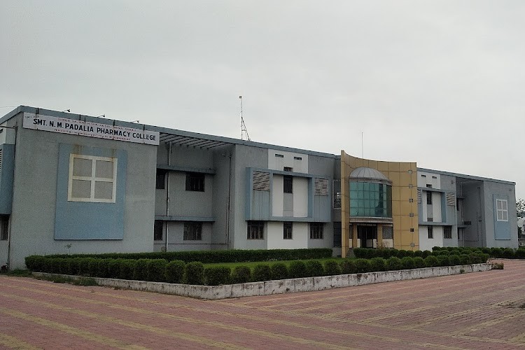 Smt NilaBen ManuBhai Padalia Pharmacy College, Ahmedabad