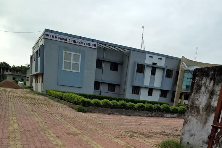 Smt NilaBen ManuBhai Padalia Pharmacy College, Ahmedabad