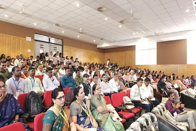 SNDT Women's University, Pune
