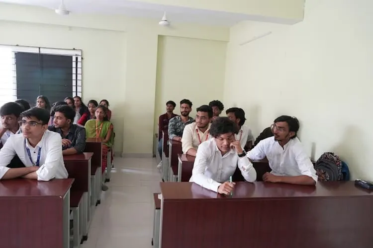 Solitaire Business Schools Khajaguda, Hyderabad