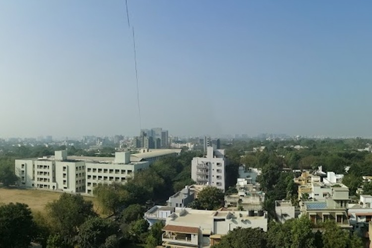 Som Lalit College of Commerce, Ahmedabad