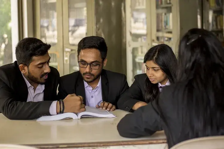Som Lalit Institute of Management Studies, Ahmedabad