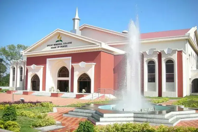 Spicer Adventist University, Pune