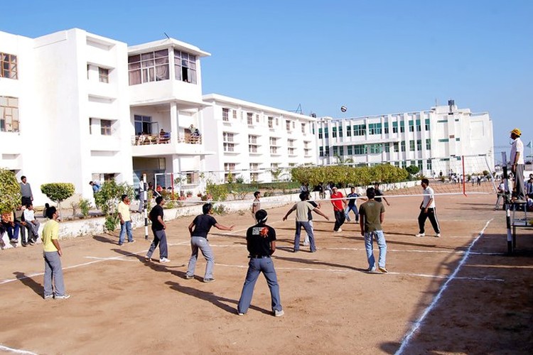 SR College of Science and Engineering, Jhansi