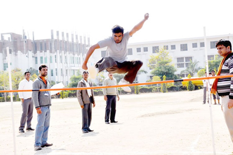 SR College of Science and Engineering, Jhansi