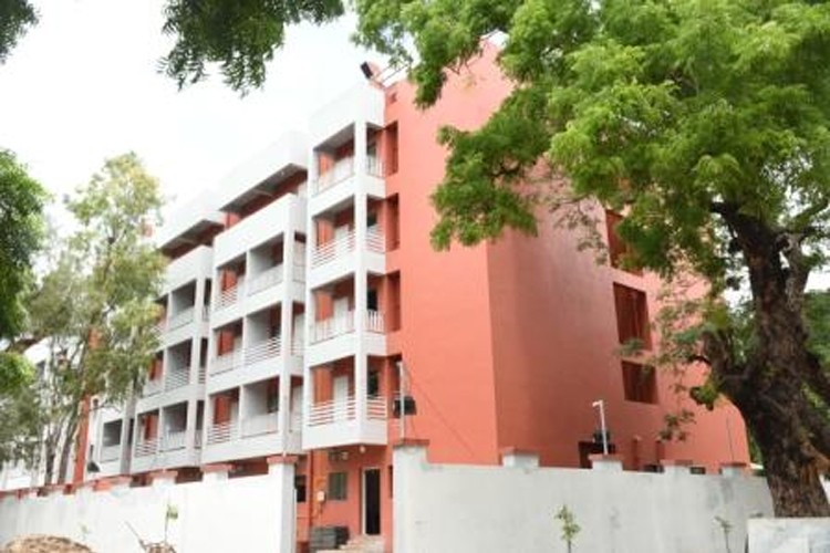 SR Luthra Institute of Management, Surat