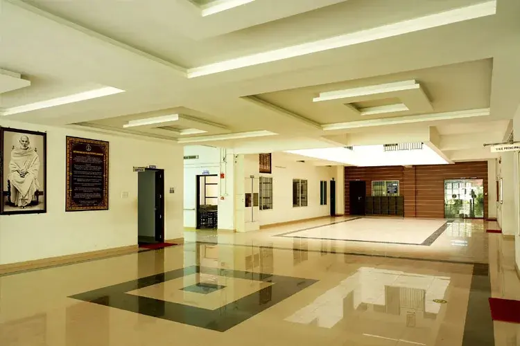 Sree Narayana Law College, Ernakulam