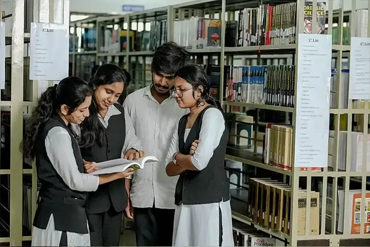 Sree Narayana Law College, Ernakulam