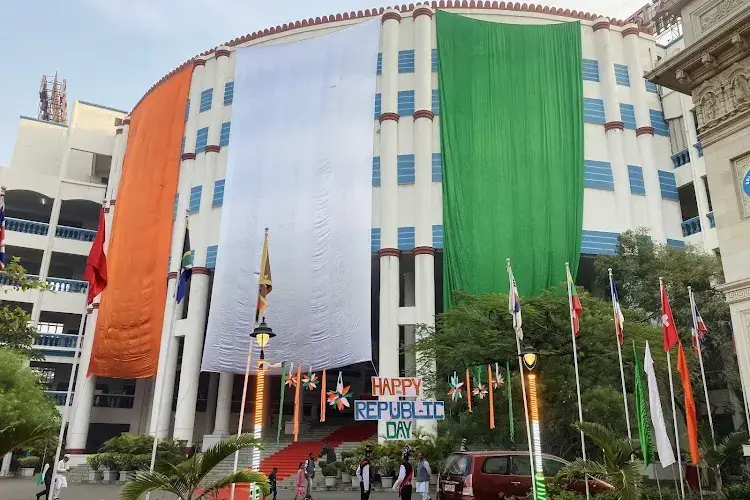 Sri Balaji University, Pune