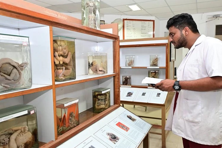Sri Devaraj Urs Academy of Higher Education and Research, Kolar