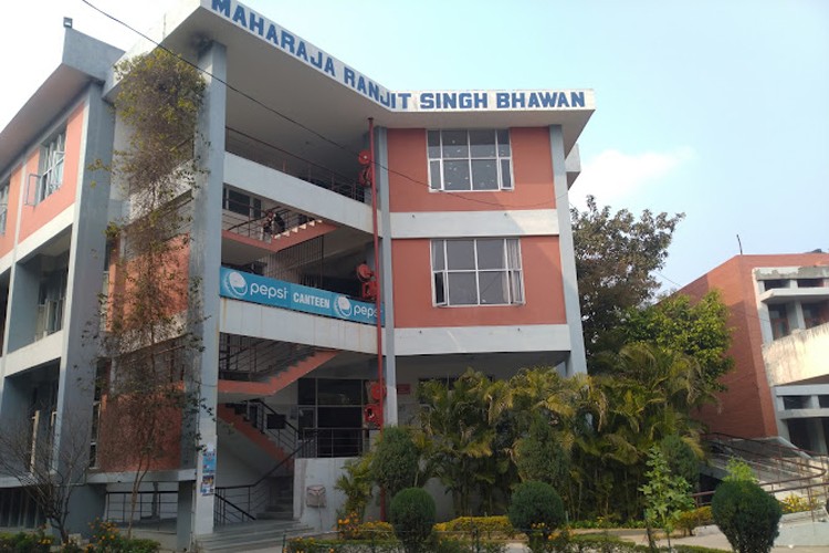 Sri Guru Gobind Singh College, Chandigarh
