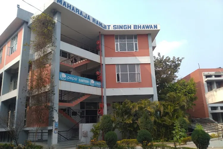 Sri Guru Gobind Singh College, Chandigarh