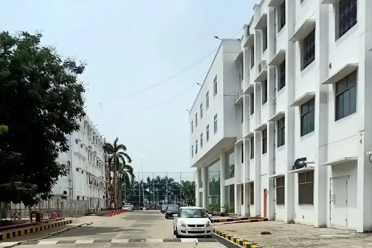Sri Lakshmi Narayana Institute of Medical Sciences, Pondicherry