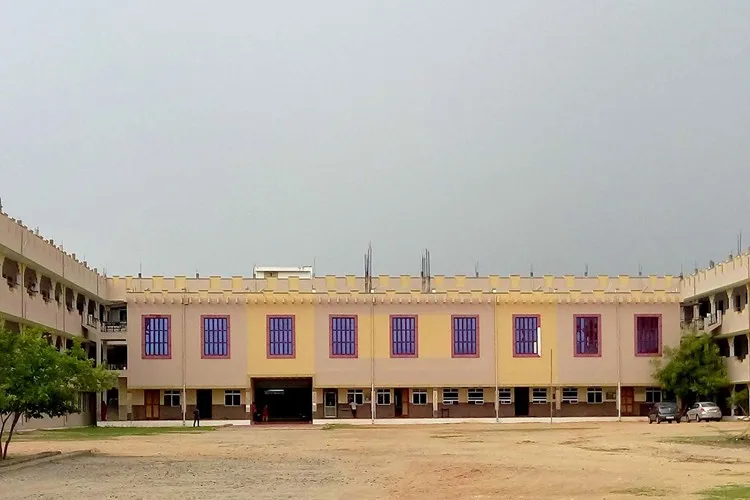 Sri Nandhanam College of Engineering and Technology, Vellore