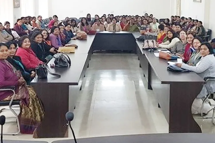 Sri Tika Ram Kanya Mahavidyalaya, Aligarh