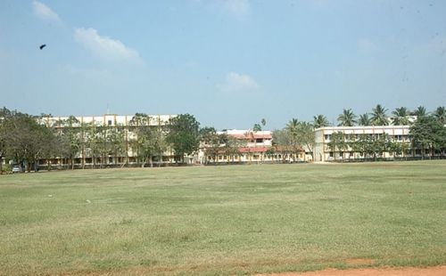 Sri YN College, Narasapuram